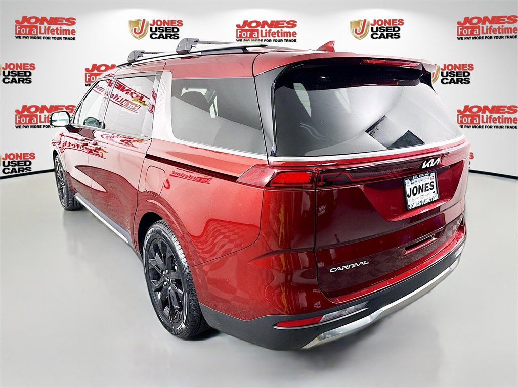 Used 2024 Kia Carnival SX Prestige image 2