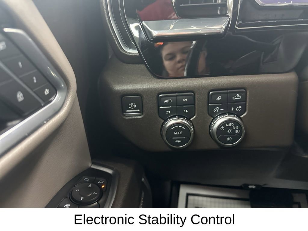 Used 2022 GMC Sierra 1500 SLT w/ SLT Premium Plus Package image 38