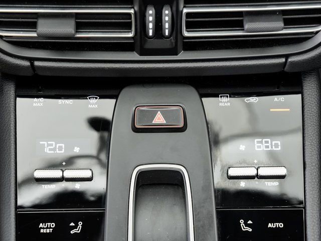 Certified 2025 Porsche Macan image 20