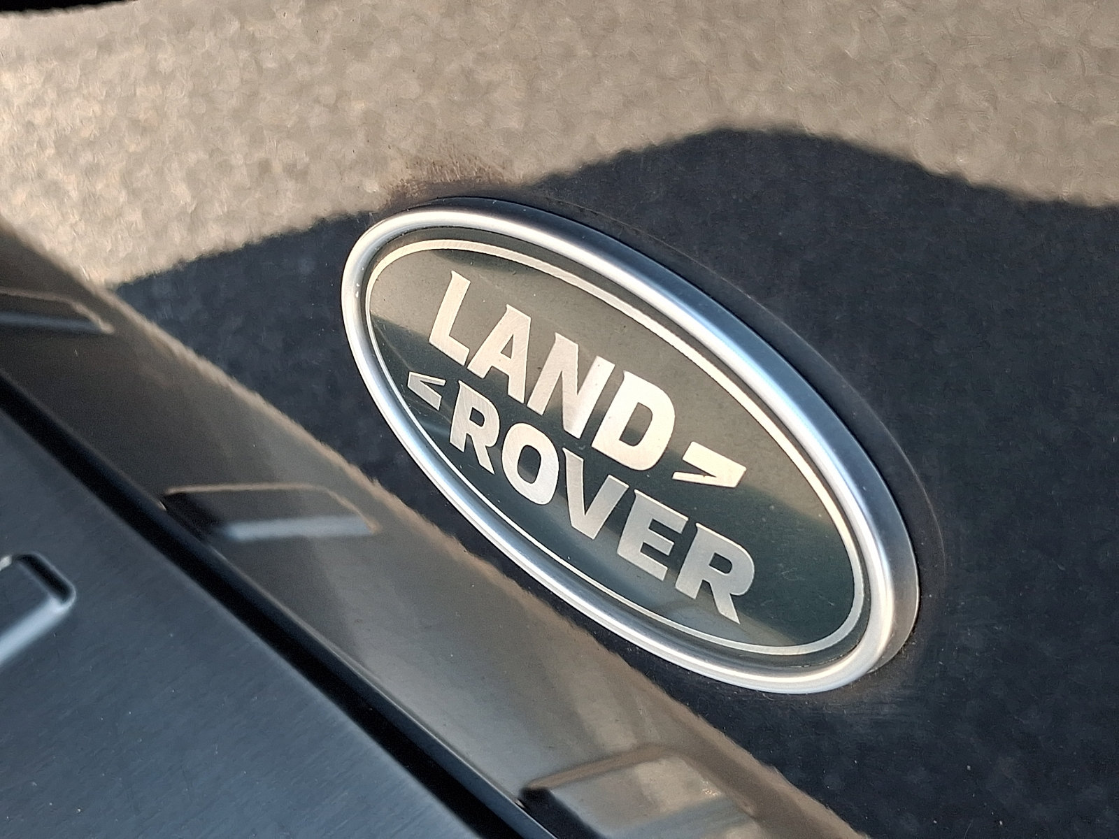 Used 2020 Land Rover Defender 110 SE AWD/4WD image 28