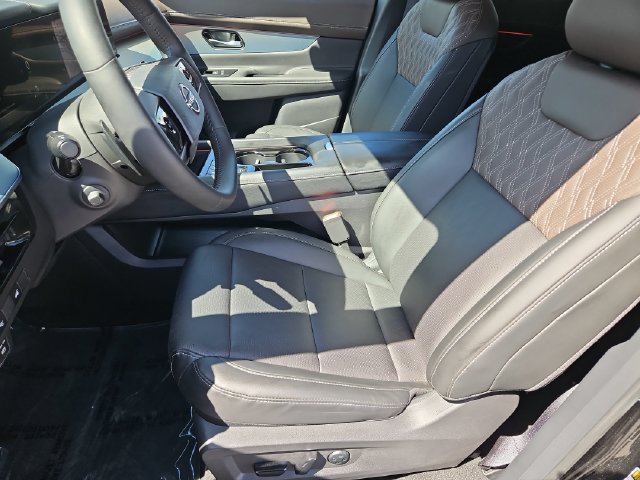 Certified 2026 Nissan Murano Platinum w/ Cargo Package AWD/4WD image 14