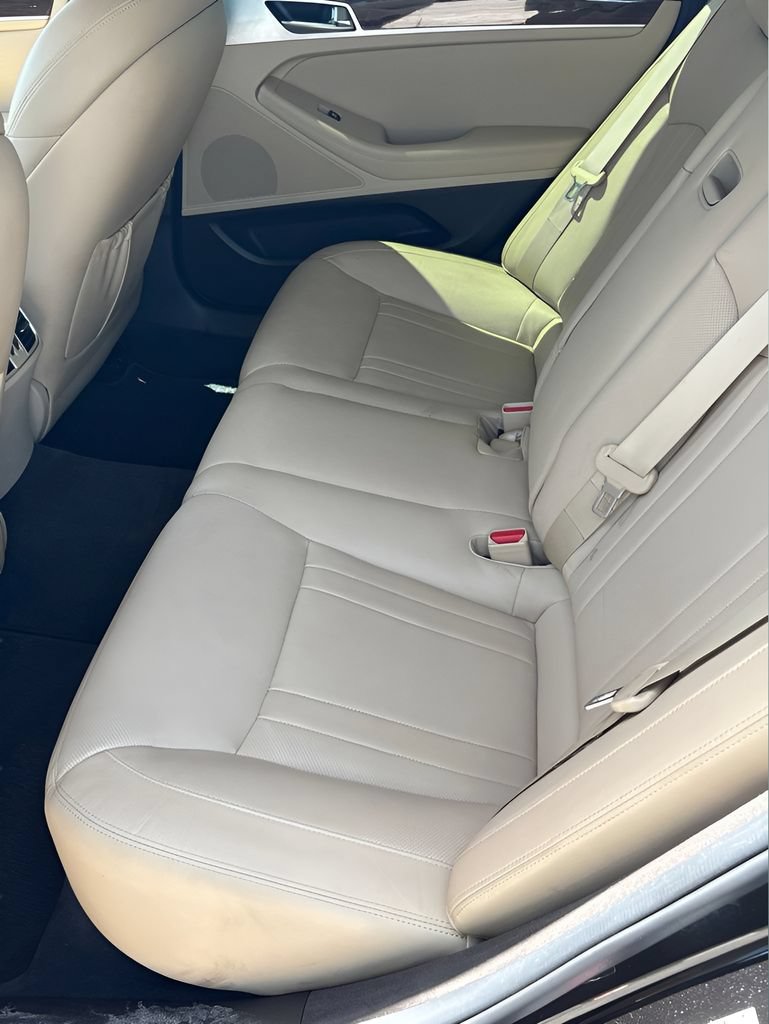 Used 2018 Genesis G80 3.8 RWD image 15