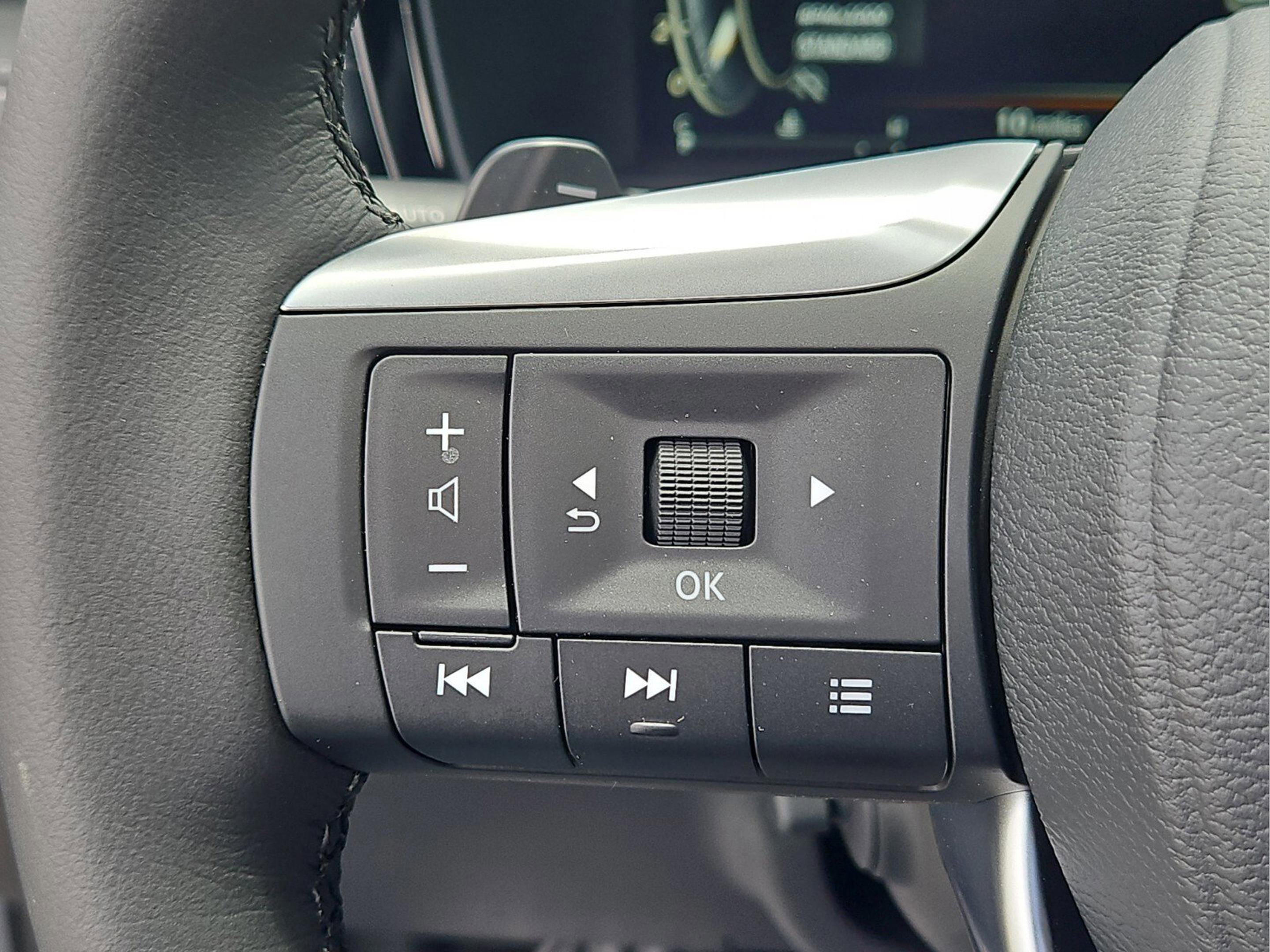 Certified 2025 INFINITI QX60 Luxe w/ Black Edition image 21