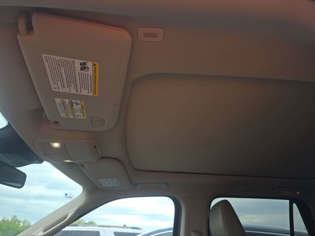 Used 2023 Ford Expedition Limited image 22