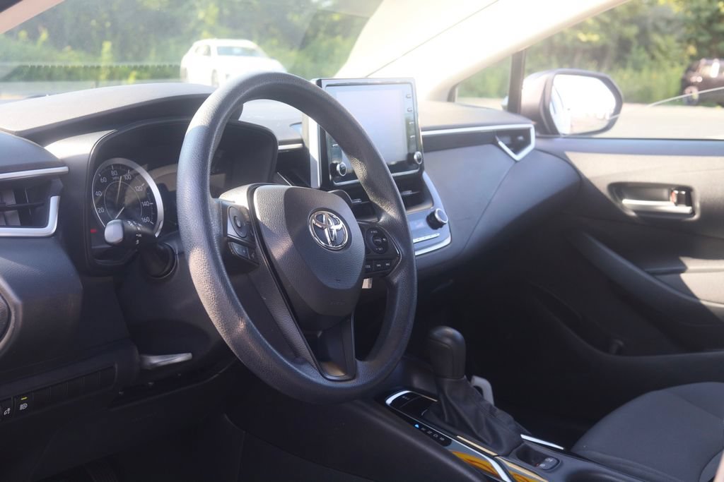 Used 2020 Toyota Corolla LE FWD image 22