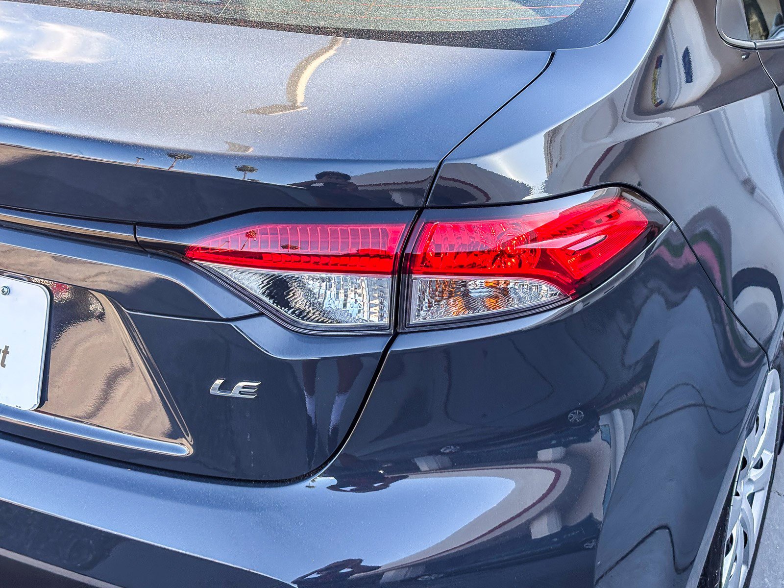 Certified 2025 Toyota Corolla LE FWD image 8