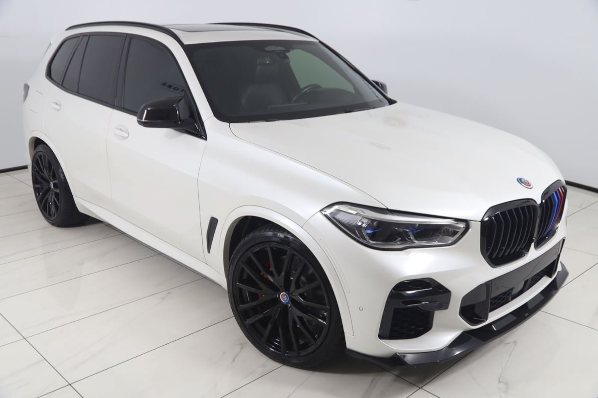 Used 2022 BMW X5 M50i w/ Executive Package AWD/4WD image 22