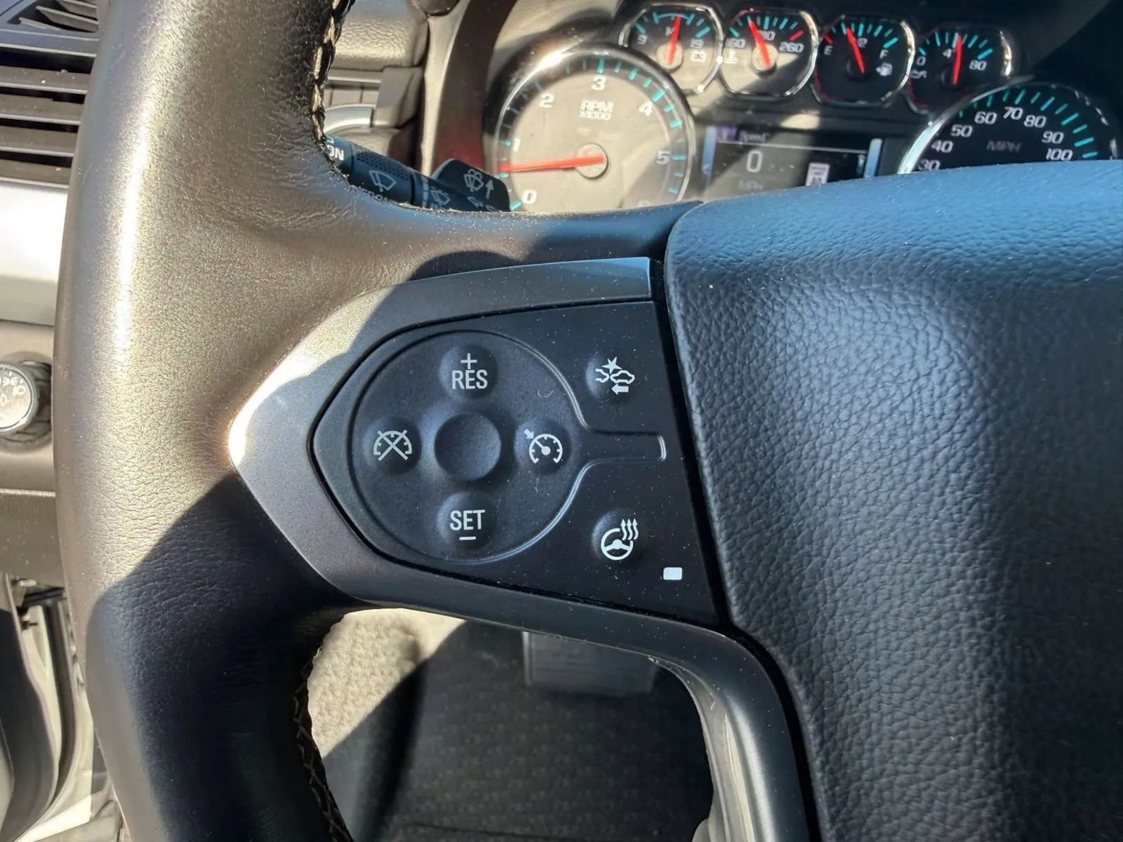 Used 2017 Chevrolet Suburban Premier AWD/4WD image 23