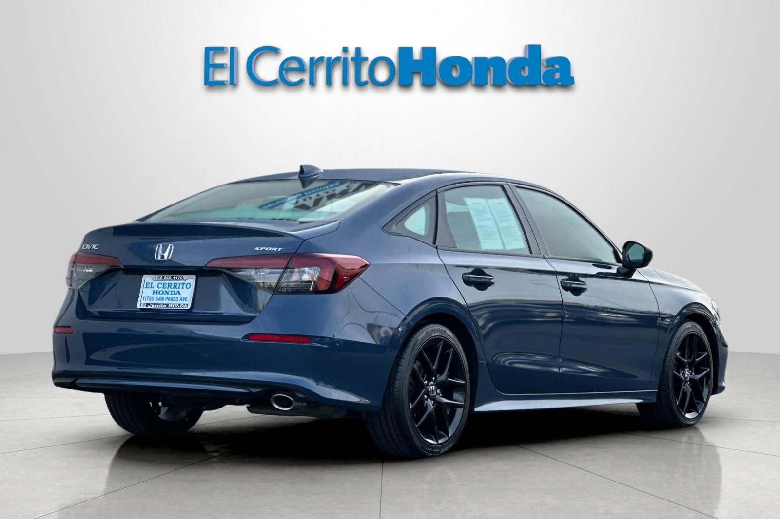 Used 2025 Honda Civic Sport image 3