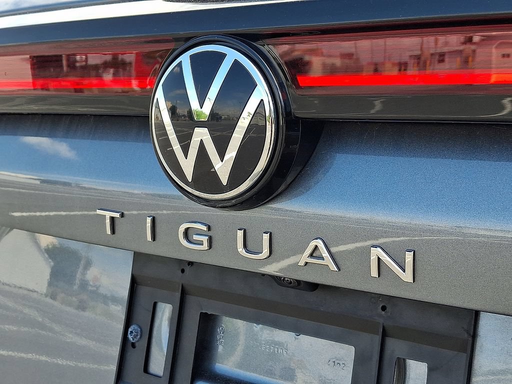 Used 2026 Volkswagen Tiguan SE AWD/4WD image 30