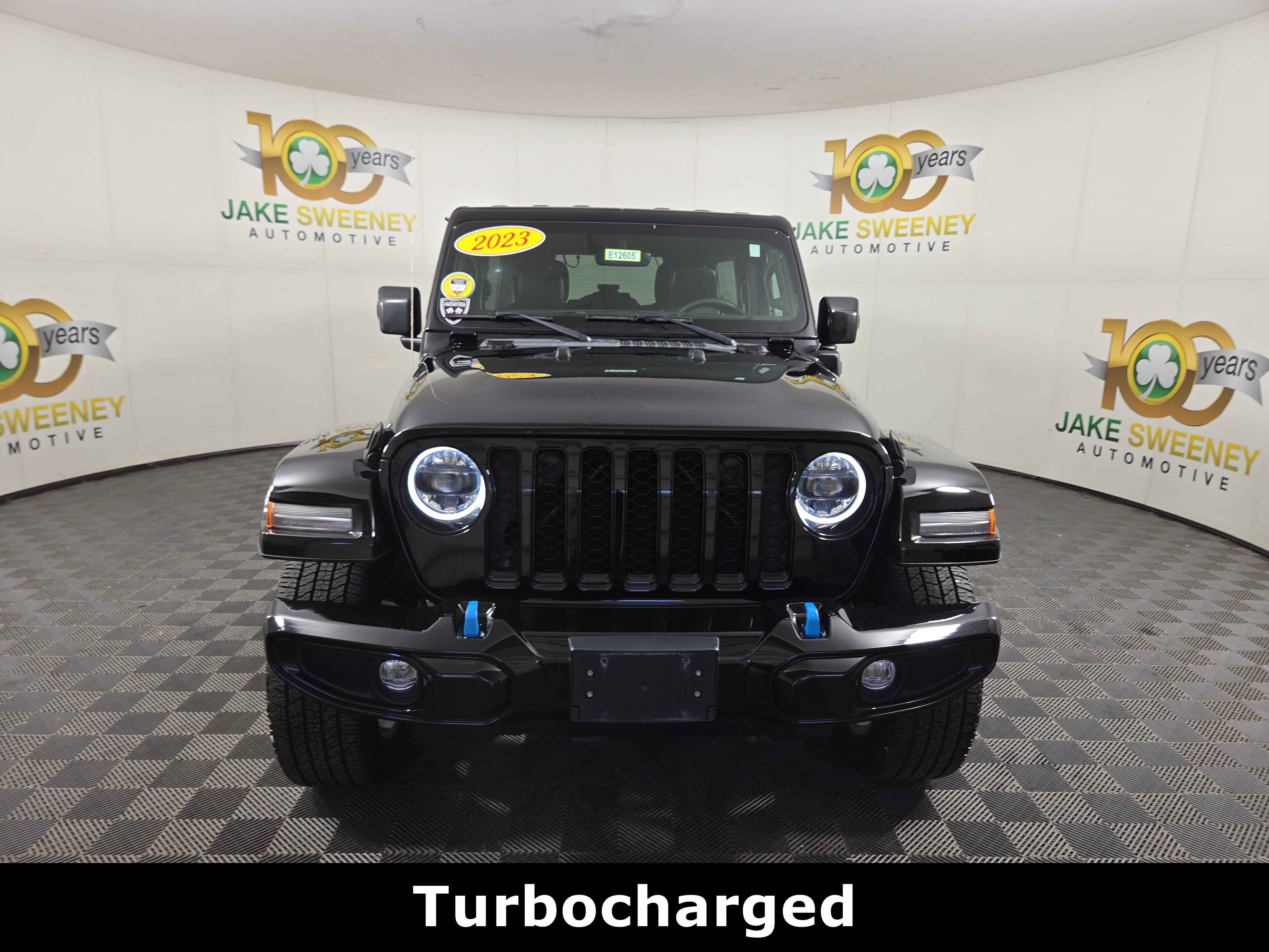 Certified 2023 Jeep Wrangler Unlimited Sahara AWD/4WD image 3