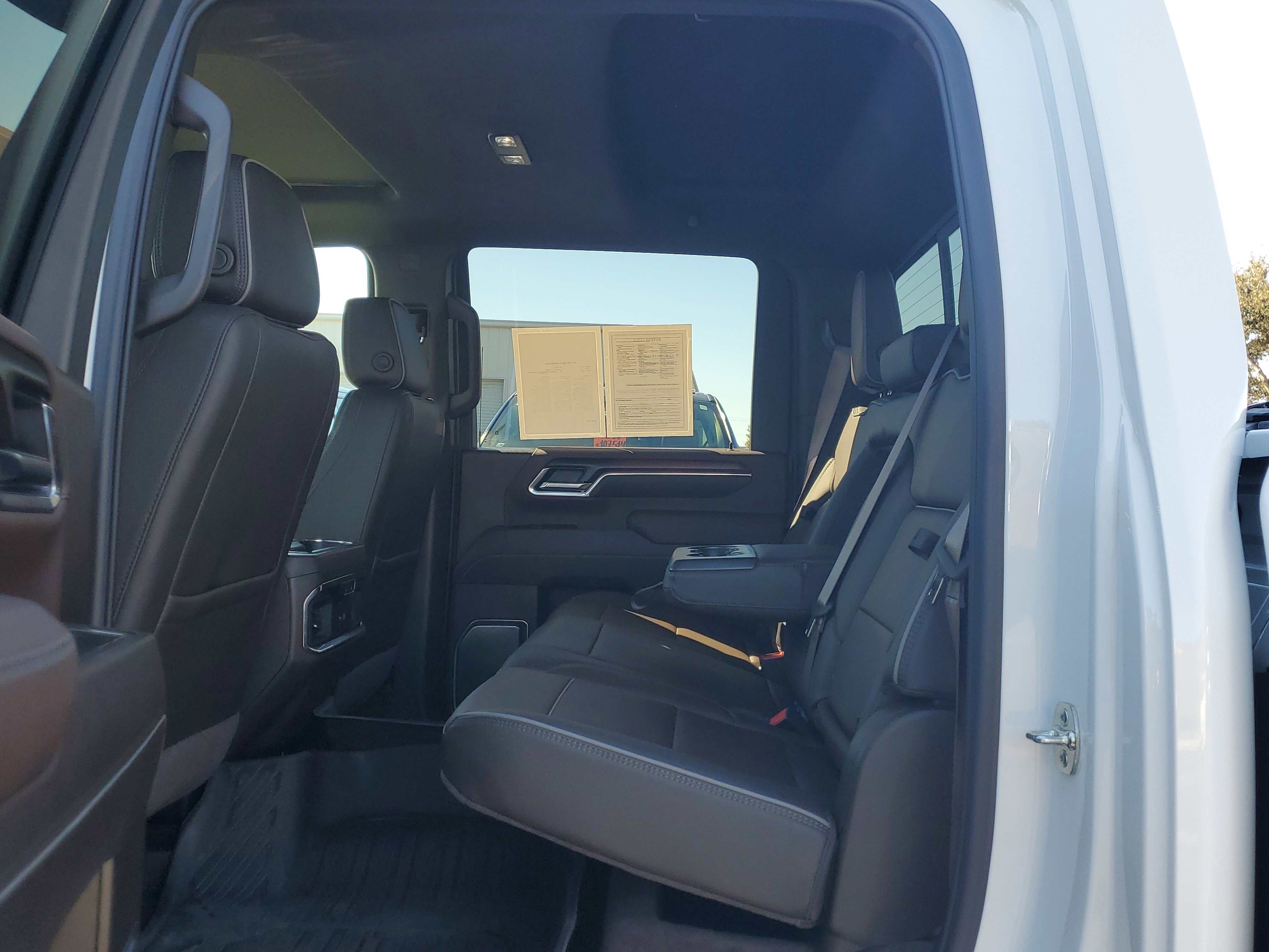 Used 2025 GMC Sierra 2500 Denali w/ Denali Reserve Package image 12