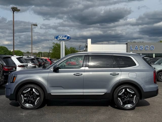 Used 2025 Kia Telluride S FWD image 42