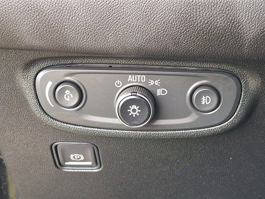 Used 2022 GMC Terrain SLT w/ Infotainment Package II image 24