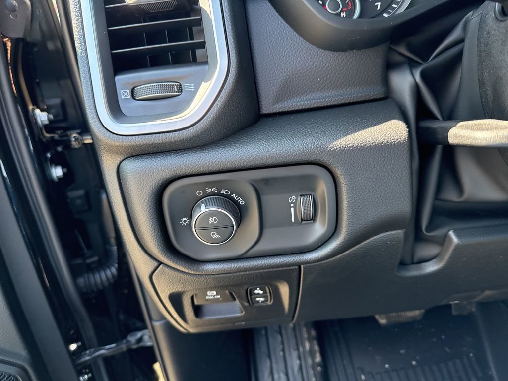New 2026 RAM 1500 Big Horn w/ Night Edition AWD/4WD image 16