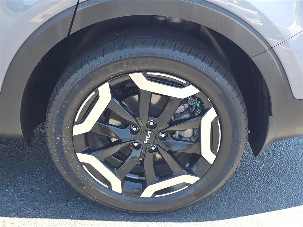 Certified 2023 Kia Telluride EX w/ EX Captain's Chair Package AWD/4WD image 13