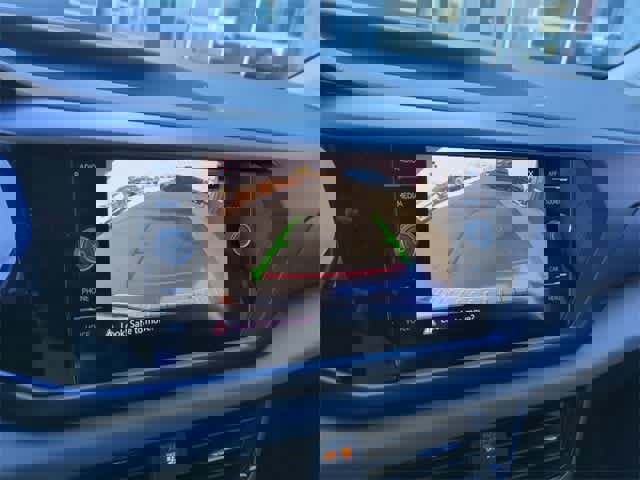 Used 2022 Volkswagen Taos SE image 30