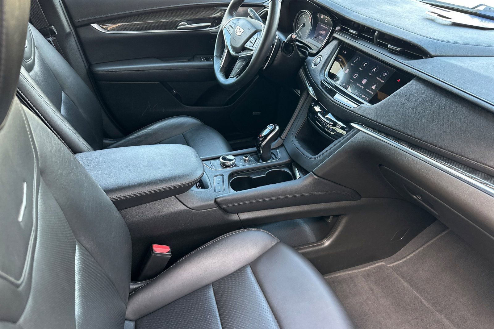 Used 2022 Cadillac XT5 Sportv w/ LPO, ONYX Package image 15