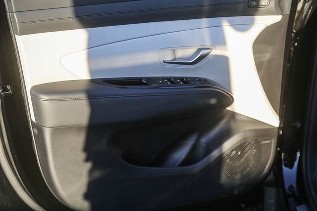 New 2026 Hyundai Tucson Limited image 24