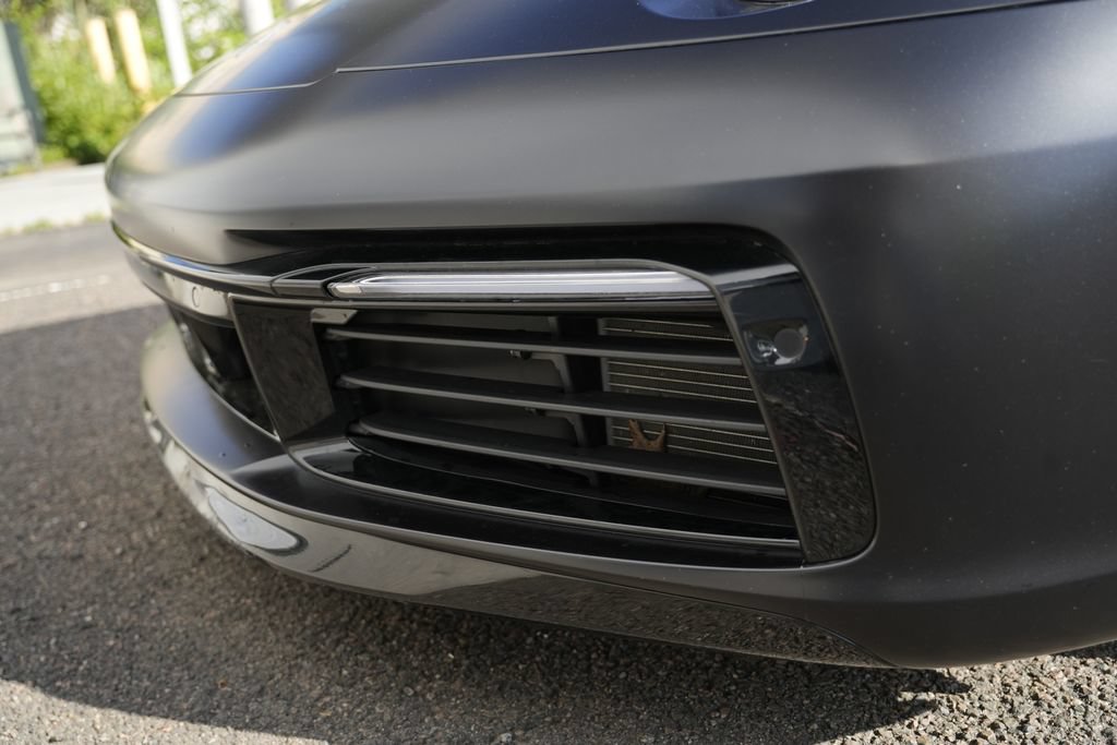 Used 2020 Porsche 911 Carrera 4S AWD/4WD image 39