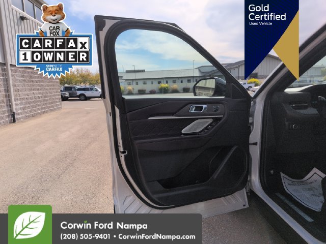 Used 2025 Ford Explorer Platinum w/ Ultimate Package AWD/4WD image 12