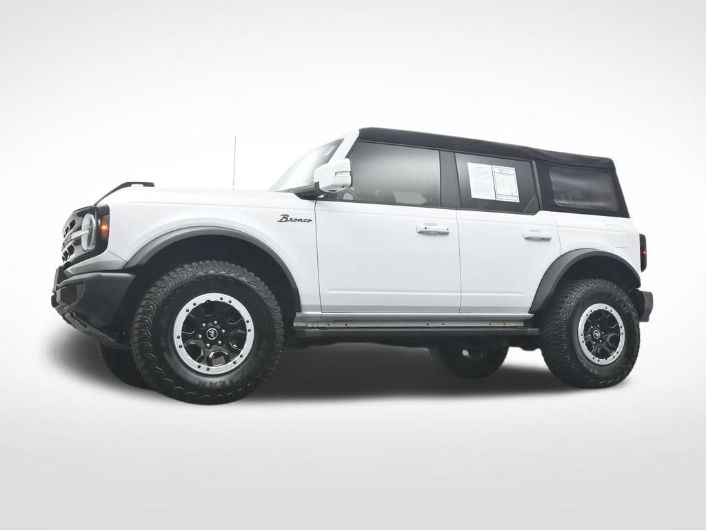 Used 2024 Ford Bronco Outer Banks w/ Sasquatch Package AWD/4WD image 32