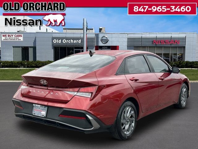 Used 2024 Hyundai Elantra SEL FWD image 5