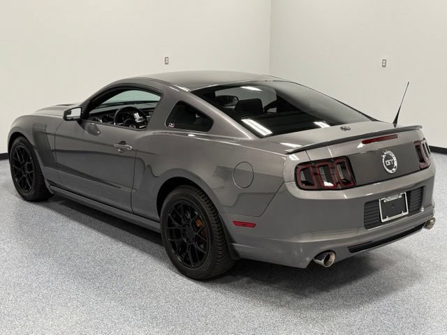 Used 2014 Ford Mustang GT Premium RWD image 9