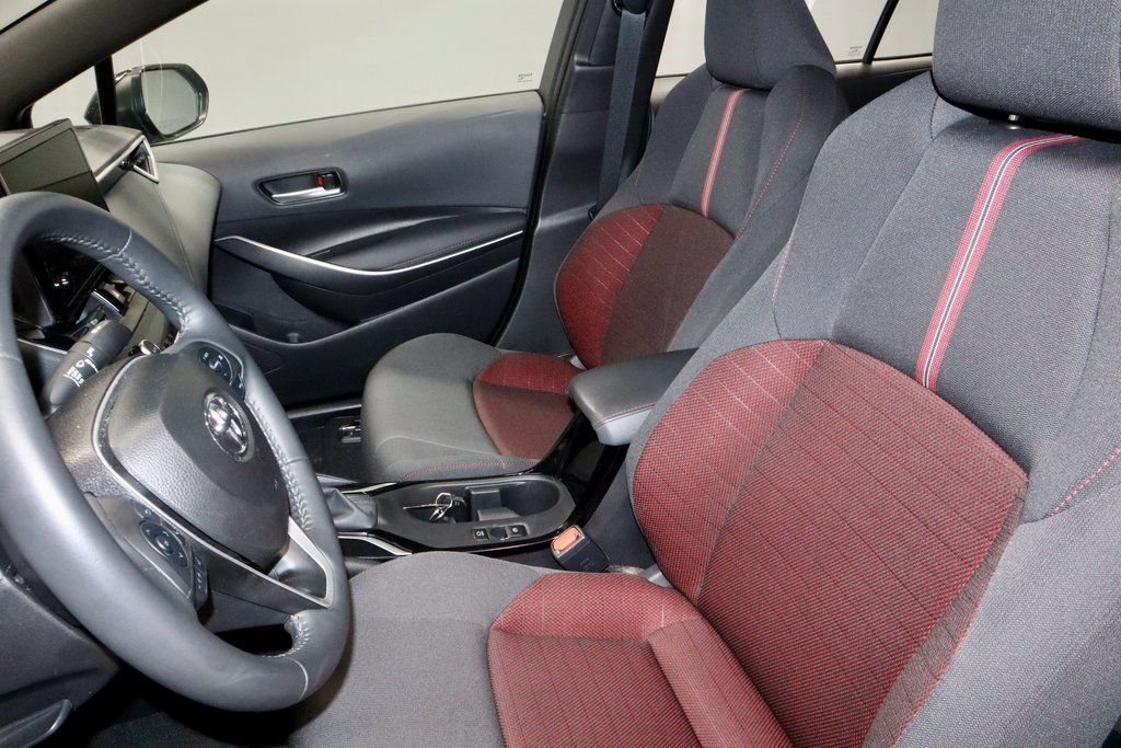 Used 2025 Toyota Corolla SE image 23