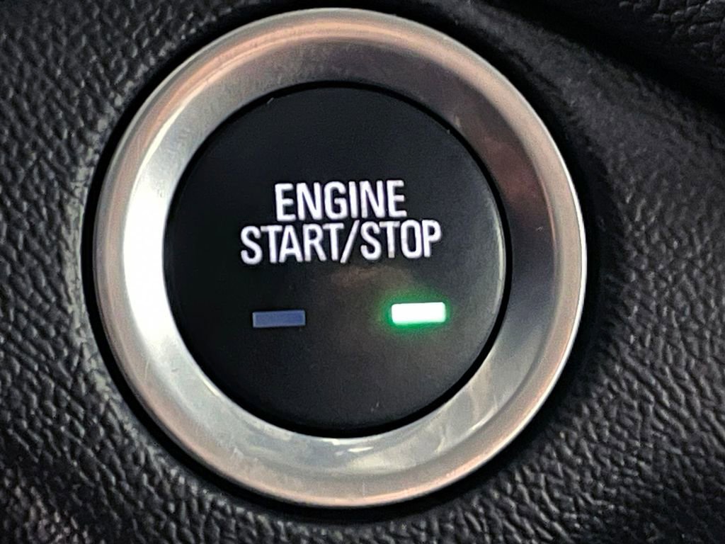 Used 2020 Chevrolet Equinox LT image 30