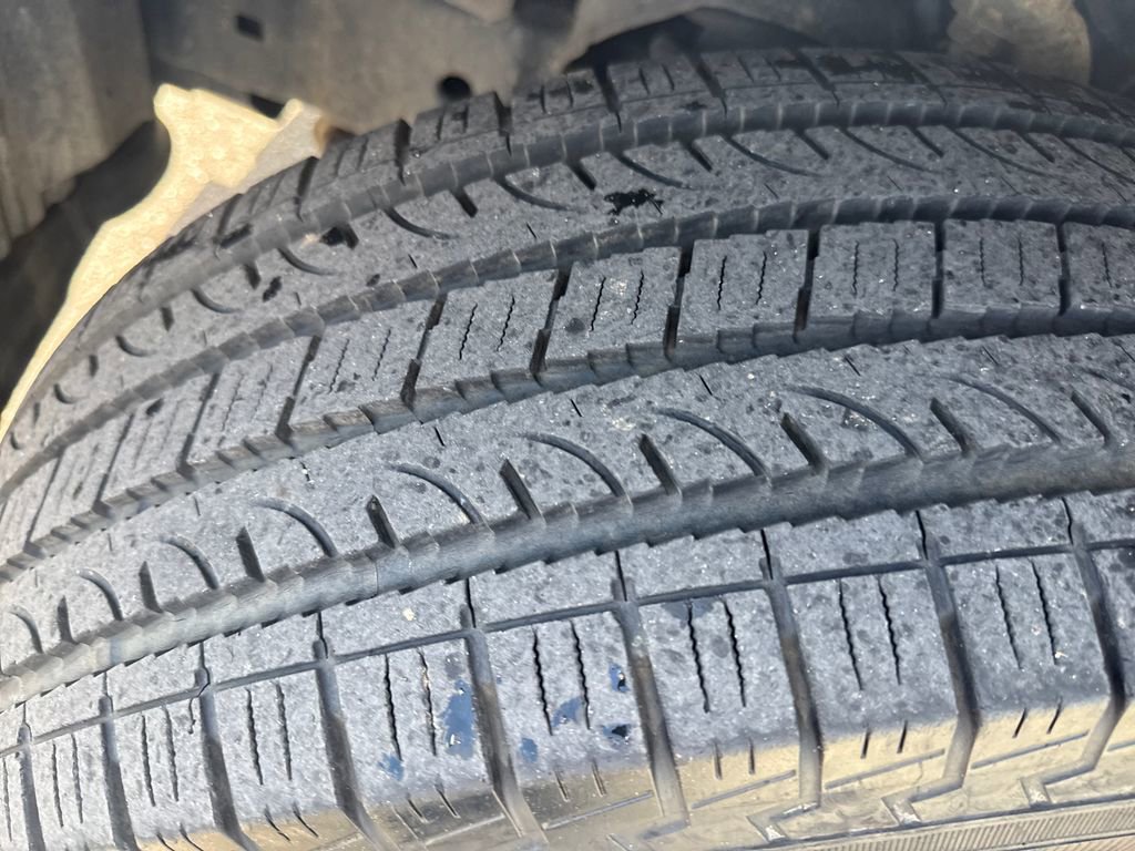 Used 2018 Nissan Frontier SV AWD/4WD image 30