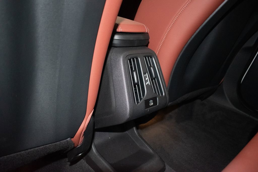 Certified 2026 BMW X1 xDrive28i w/ Convenience Package image 24