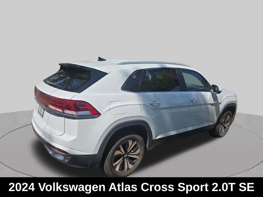 Used 2024 Volkswagen Atlas Cross Sport SE FWD image 3