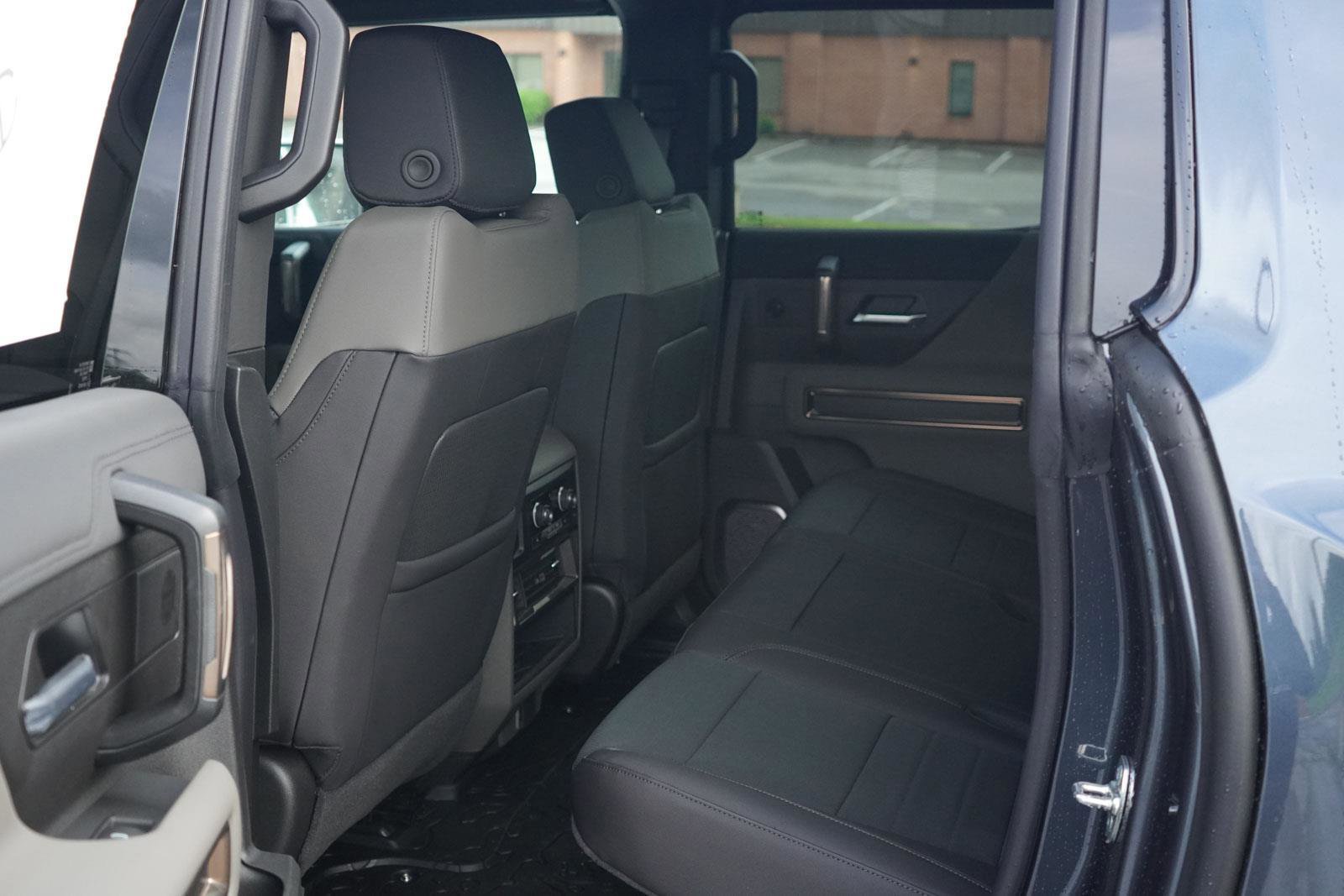 New 2025 GMC Hummer EV 2X w/ LPO, Sport Package image 24