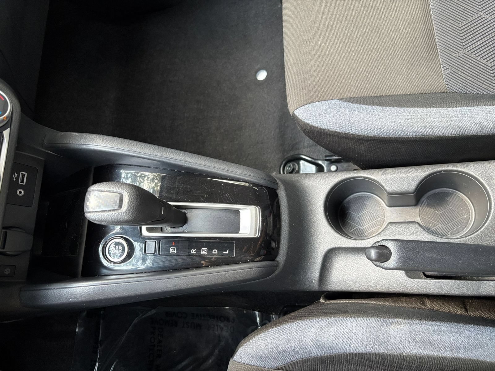 Used 2025 Nissan Versa SV FWD image 38