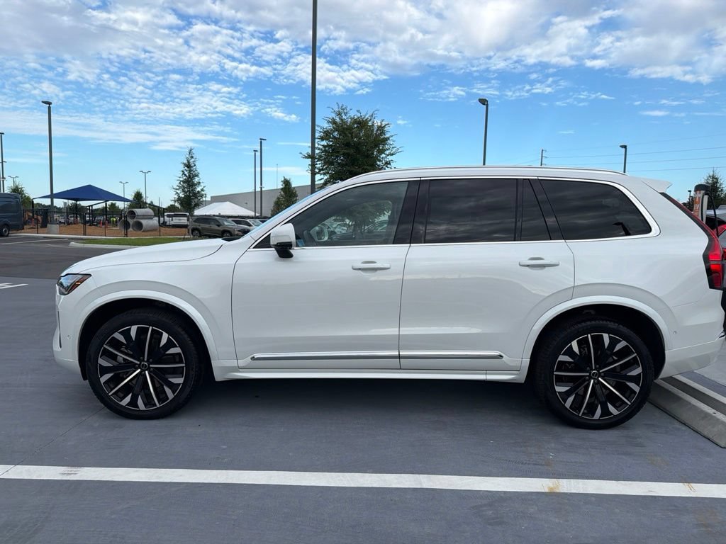 Certified 2026 Volvo XC90 B6 Plus AWD/4WD image 2