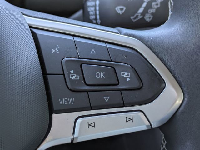 Used 2023 Volkswagen Tiguan SE image 29