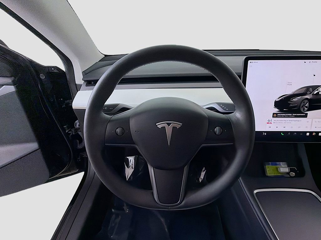 Used 2023 Tesla Model 3 Standard Range image 30