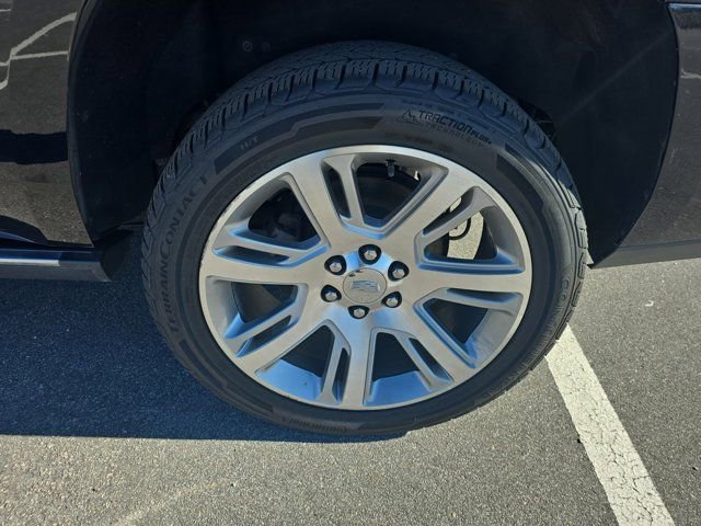 Used 2017 Cadillac Escalade Premium Luxury image 32