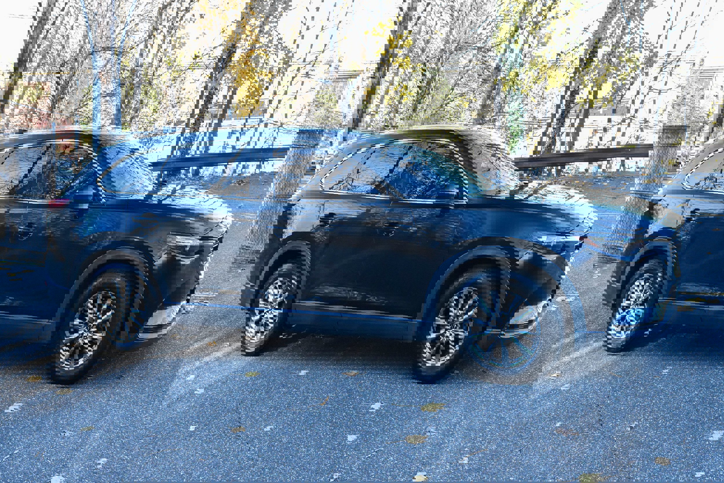 Used 2018 MAZDA CX-9 Touring w/ Touring Premium Package image 12