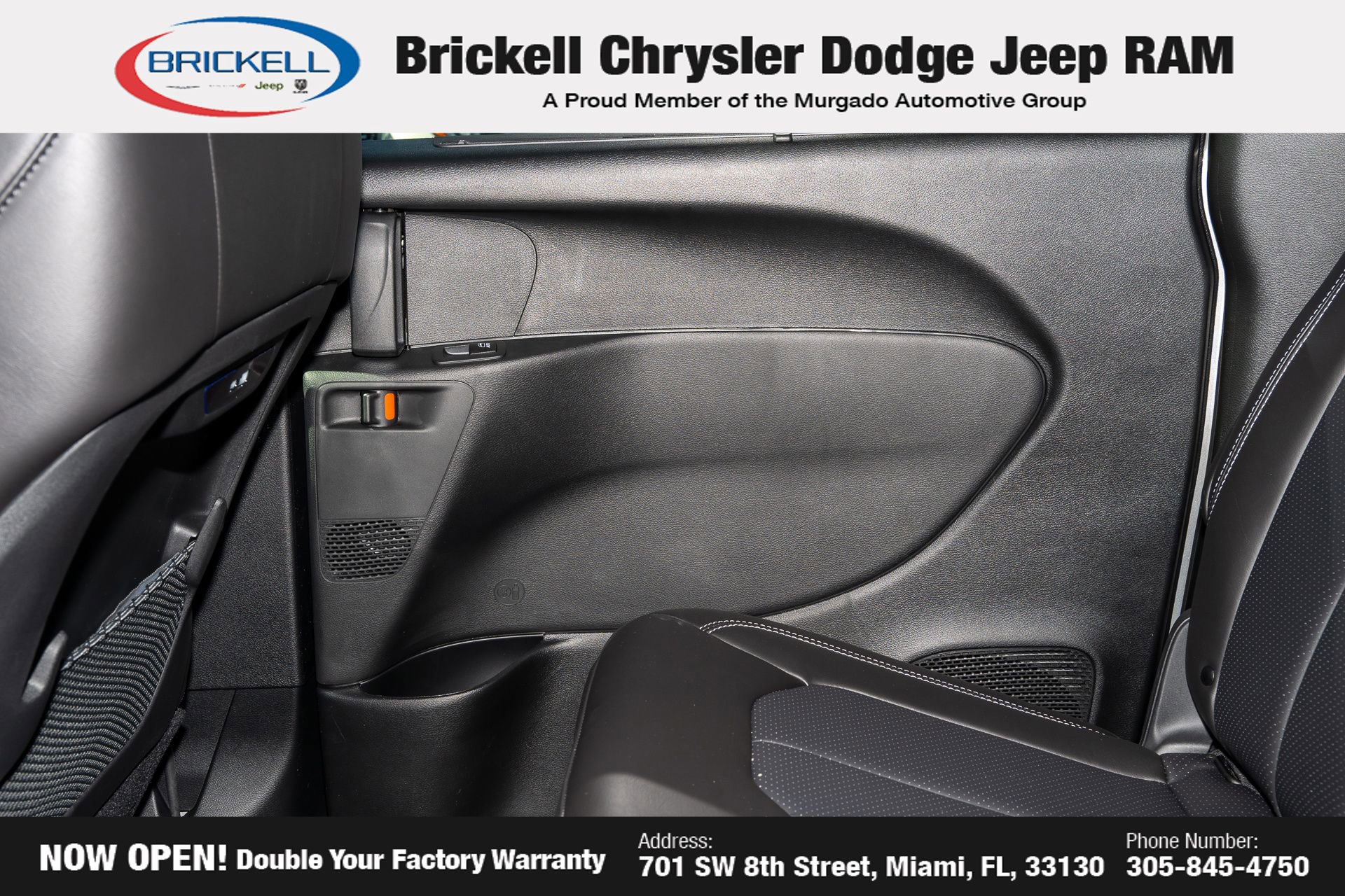 New 2026 Chrysler Pacifica Select image 11