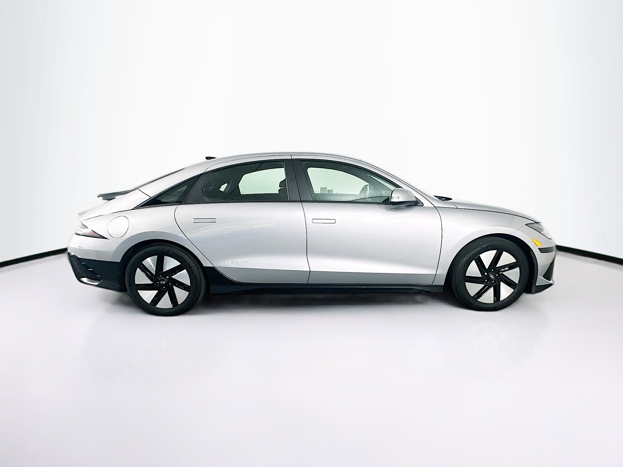 Used 2024 Hyundai Ioniq 6 SE image 10