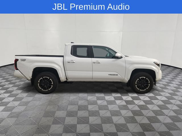 Used 2024 Toyota Tacoma TRD Sport w/ TRD Sport Premium Package AWD/4WD image 4