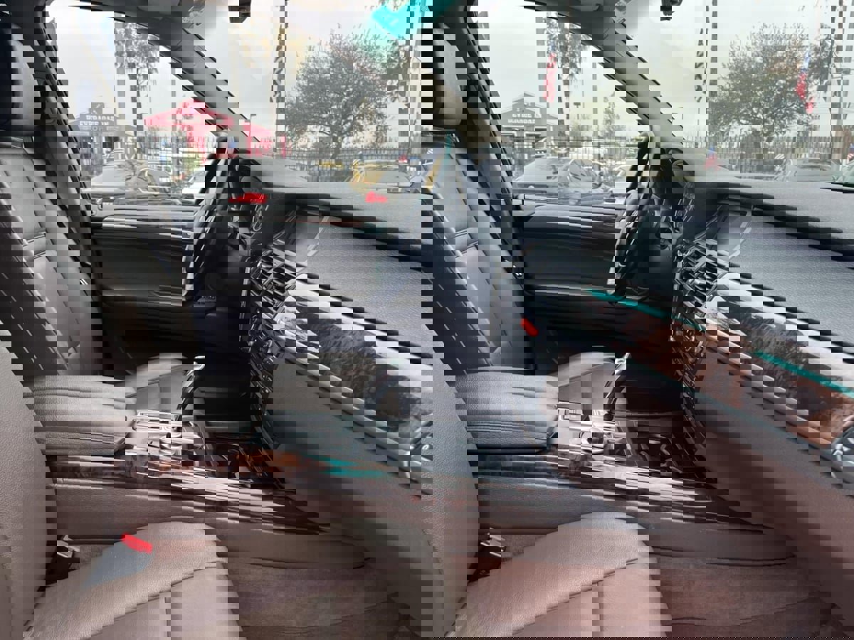 Used 2008 BMW X5 3.0si image 32