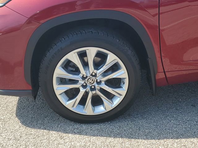 Used 2023 Toyota Highlander Limited image 9