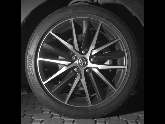 Used 2021 Toyota Camry SE image 9