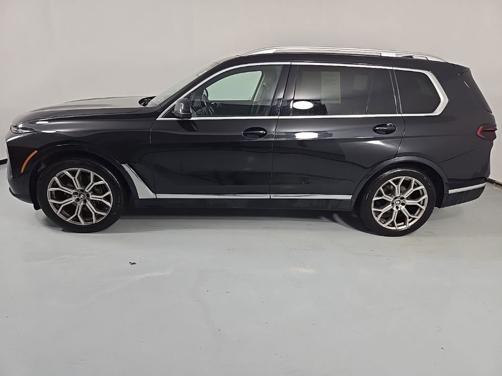 Used 2023 BMW X7 xDrive40i w/ Premium Package image 4