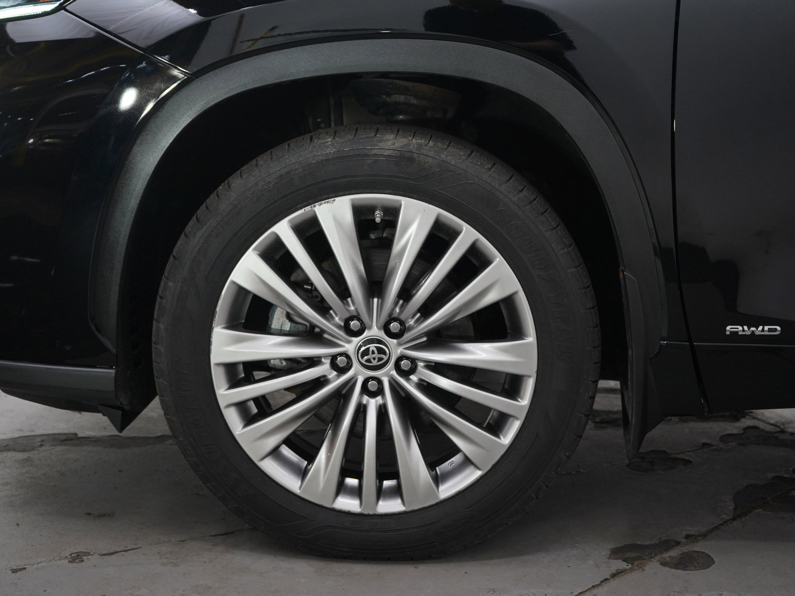 Used 2022 Toyota Highlander Platinum AWD/4WD image 31