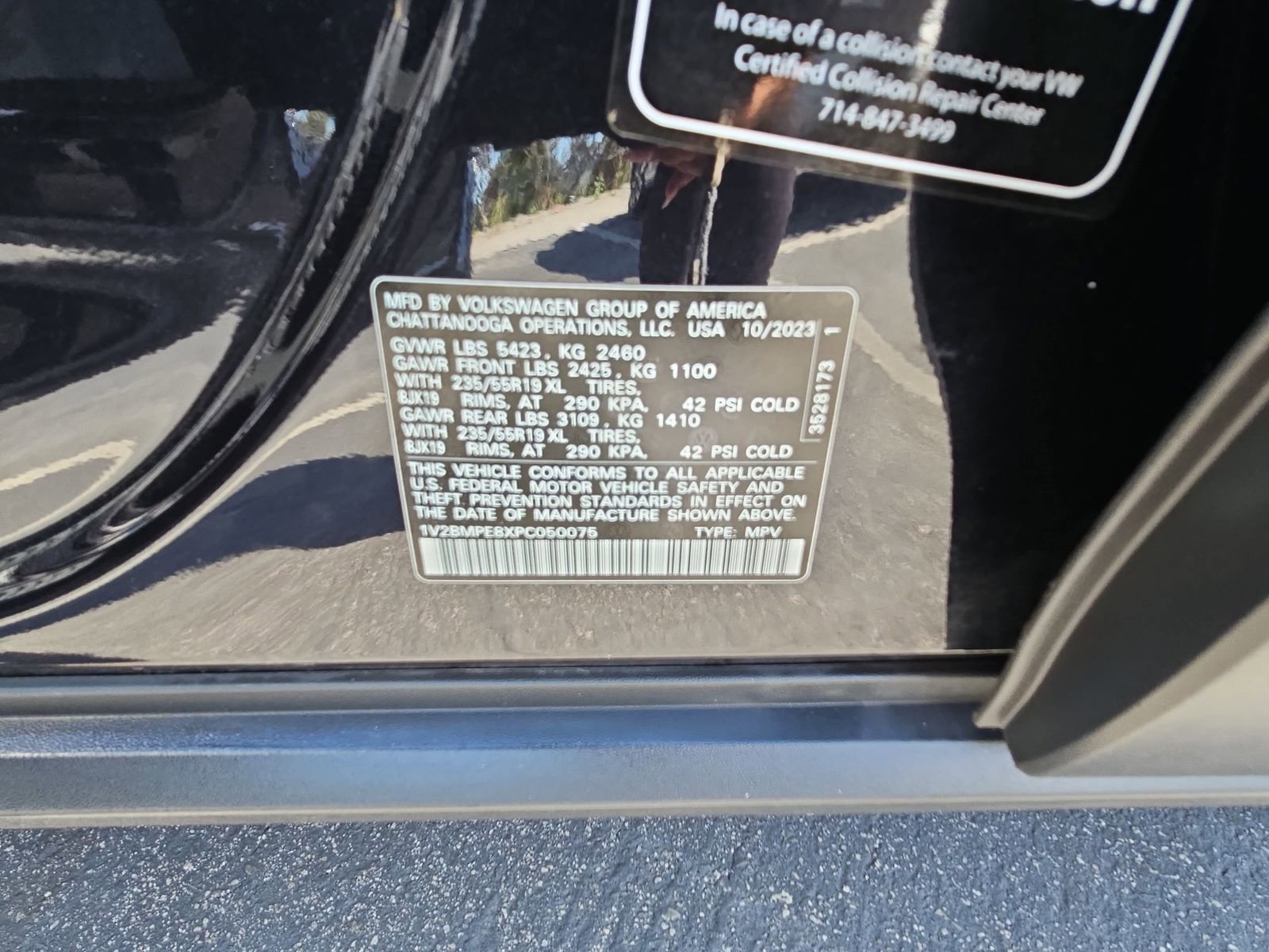 Certified 2023 Volkswagen ID.4 2WD image 36