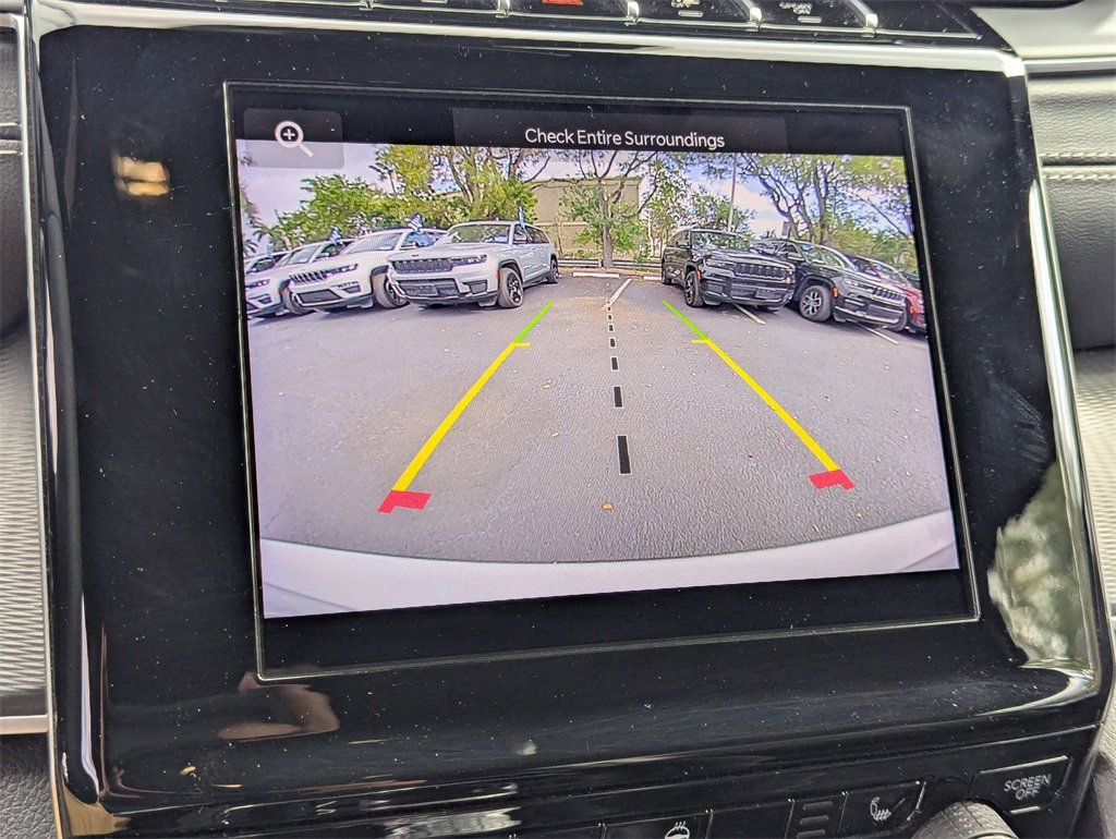 Used 2024 Jeep Grand Cherokee L Laredo image 21